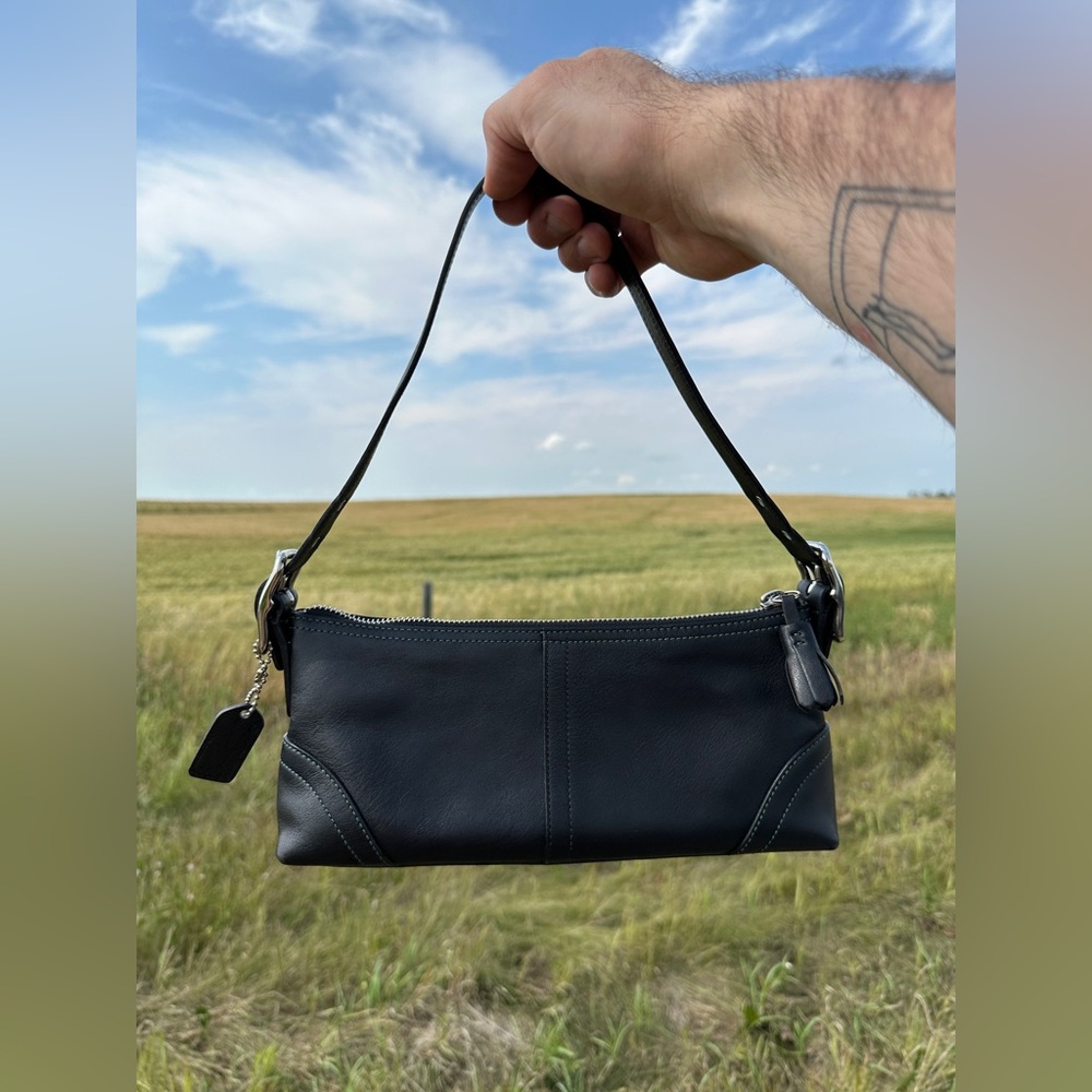SOLD!! Vintage Coach Hampton Baguette